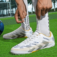 Chaussures de football à tige haute blanches pures avec logo personnalisé, crampons TF pour terrain synthétique, unisexe, hiver et été