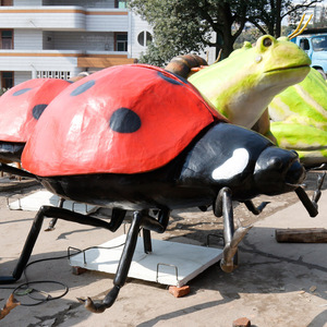 Sauterelle mécanique mobile d'insecte d'animal d'intérieur grande fibre de verre simulée personnalisable accordant le métal - Product Image 3