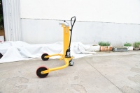 Porte-tambours professionnel DTW250 à large ouverture pour fûts de 55 gallons sur grandes palettes