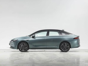 Xpeng P5 500 Plus Pro EV <span class=keywords><strong>2022</strong></span>, SUV 4 portes 5 places avec boîte de vitesses automatique, véhicule hybride à énergie nouvelle par BYD Song, véhicule électrique d'occasion en vente en Chine - Product Image 4