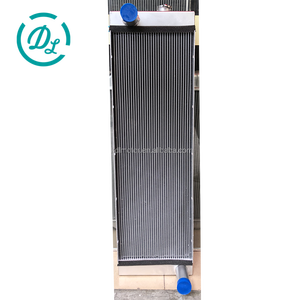 Radiateur et réservoir d'eau pour excavatrice EexcavaStart SWE210 – Noyau en aluminium durable, refroidissement efficace, garantie 1 an, Guangdong - Product Image 3