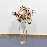 Support floral simple en métal doré pour centre de table de mariage, grand présentoir à fleurs pour événements, banquets et décorations de table.