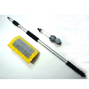 Nettoyeur de gouttières en alliage d'aluminium extensible et durable avec buse haute pression et finition argentée pour le nettoyage des toits - Product Image 1