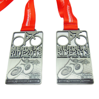 Malaisie Finisher Cycling Medal Design Antique Silver 3D Track Cycling Challenge Race Ride Medal Prix commémoratif personnalisé