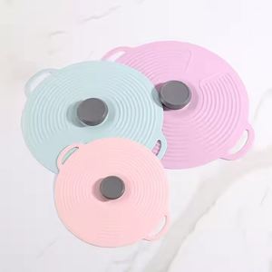 Couvre-Plats Réutilisables en Silicone pour Micro-ondes avec Ventouses – Idéaux pour Tasses, Bols, Casseroles – Accessoires de Cuisine - Product Image 3