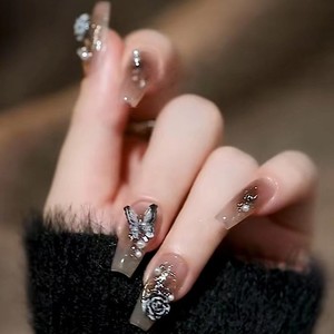 Vente en gros d'ongles d'art 24 pièces échantillon gratuit nouveaux styles ongles artificiels à presser tendances pour salon d'art des ongles à bas prix - Product Image 1