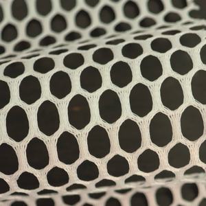 100% Polyester antistatique mèche plaine teint filles T-Shirts grand trou <span class=keywords><strong>maille</strong></span> tissu sacs pour vêtements de sport rideaux doublure moyenne - Product Image 4