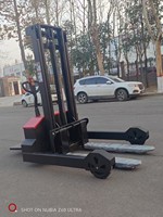 Nouveau chariot élévateur à palettes tout-terrain JINGEER, capacité de charge de 1500 kg, batterie au plomb-acide, pneus pneumatiques, intérieur/extérieur, terrain accidenté