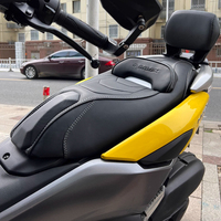 Vente en gros de coussins de siège de moto en PVC ou en PU modifiés pour Yamaha NMAX V2 avec coussin étanche yamaha v star