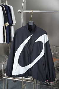 Giacca Leggera Balen ciaga di Lusso per Uomo, Moda Streetwear Hip-Hop Plus Size, Antivento per Esterni - Product Image 2
