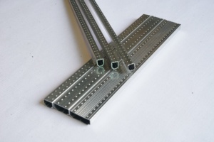 Barra Espaciadora de Aluminio de Alta Calidad 13.5A, Grosor 0.16mm, Sellado Fuerte, Utilizada para Puertas, Garantía de Más de Cinco Años - Product Image 3