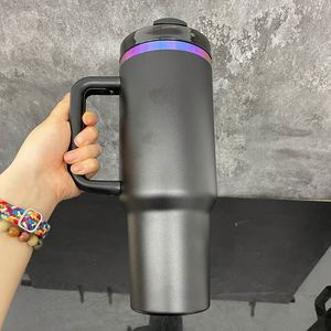 Meilleurs cadeaux à prix avantageux, gobelet personnalisé à double paroi de 40 oz, bleu ombré violet à l'arrière, pour gravure au laser - Product Image 3