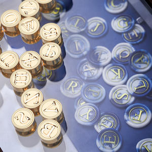 Sello de cera decorativo con mango de bambú y cabeza de cobre de 1.5 cm para letras en miniatura - Product Image 3