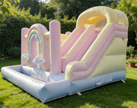 Château gonflable commercial arc-en-ciel aux couleurs pastel avec toboggan et piscine à balles, combo gonflable souple arc-en-ciel pour enfants