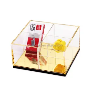 Caja de almacenamiento acrílica Color dorado 4 espacios Anillos Organizador de almacenamiento con 2 divisores extraíbles