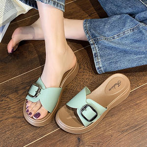 Sandales d'extérieur polyvalentes antidérapantes à bout ouvert en PVC à semelle épaisse pour femme, collection Printemps 2025 – Idéales pour l'export - Product Image 3