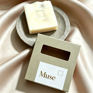 Scatola per Sapone in Carta Rigida Riciclabile Personalizzata con Goffratura Opaca, Confezione <span class=keywords><strong>Regalo</strong></span> Cosmetica con Interno in Spugna e Finestra Trasparente - Product Image 6