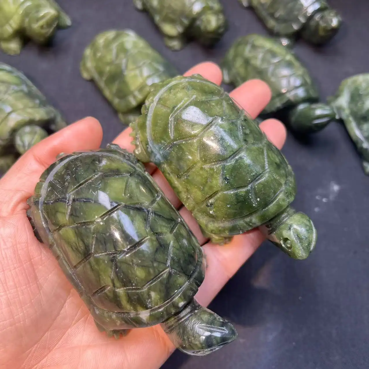 Wholesale Healing Stones Hand Carved Nephrite Natural Stone XiuYan Jade Turtle For Decoration