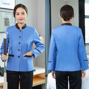 Tenues professionnelles personnalisées à manches longues pour le personnel d'hôtel : uniformes d'hôtesse et de service en chambre, salopettes de nettoyage - Product Image 2