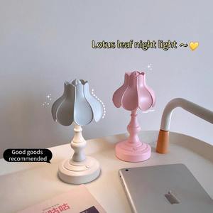 Lámpara de Mesa Creativa Retro con Pantalla de Hoja de Loto, Luz Nocturna de Escritorio, Mini Lámpara de Lectura con Carga USB, Decoración Retro para el Hogar - Product Image 6