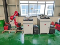 Máquina de Soldadura Láser Robótica de 6 Ejes para Acero Inoxidable y Aluminio con Cabezal Láser Portátil, Brazo Robótico con Carga Útil de 1500 mm y 10 kg