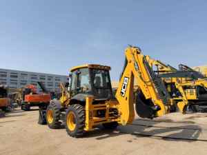 Nueva Retroexcavadora JCB 4CX, Unidad Nueva 4x4, Retroexcavadora 3CX, Cat 420f 416e en Stock - Product Image 4