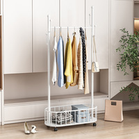 Étagère à vêtements simple et populaire de luxe avec roues, présentoir mobile le plus vendu, articles en magasin de détail