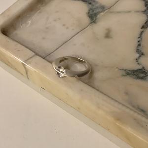 Anillo de Plata de Ley S925 con Diamantes Brillantes Dinámicos, Diseño Giratorio de Universo y Estrellas, Joyería Única de Mozambique con Planetas Alrededor - Product Image 1