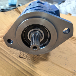 Pompe à engrenages hydraulique GANGLI P5100-F40TF48614 pour pompes à roues 6G 1163041005A Huile 11150 Alliage d'aluminium 12 cm de déplacement - Product Image 1