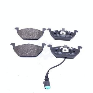 ชุดผ้าเบรกหน้าแท้สำหรับรถยนต์ Volkswagen Golf Jetta Beetle รุ่น 1J0698151G - Product Image 1