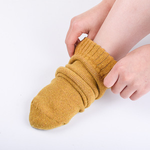 Calcetines térmicos para mujer, calcetines de media pantorrilla con forro polar grueso, cálidos, de algodón, de color sólido, antideslizantes, para uso informal en otoño e invierno - Product Image 4