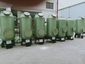Recipiente a Presión de FRP para <span class=keywords><strong>Intercambio</strong></span> de Resina Iónica y Lecho Mixto con Distribuidores de Agua Superior e Inferior y Boca de Inspección - Product Image 3