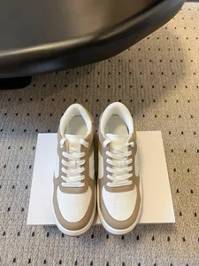 Chaussures de Skateboard Sportives de Luxe pour Femmes de Marque de Créateur Haut de Gamme, Qualité Supérieure 5A, Tige en Toile, Doublure en Coton, Lacets, Semelle en Caoutchouc, Tendance Mode - Product Image 1