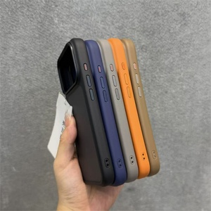 เคสโทรศัพท์มือถือคุณภาพสูงแบบด้านกึ่งโปร่งแสงสำหรับ iPhone 17 Pro Max  วัสดุ PC แข็งแรง ทนทานต่อแรงกระแทก ป้องกันด้านหลัง - Product Image 3