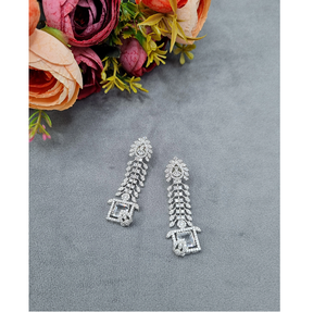Elegantes Pendientes Largos con Diamantes AD y Piedra Rosa, Joyería de Lujo para Novias y Fiestas de Boda para Mujer - Product Image 4