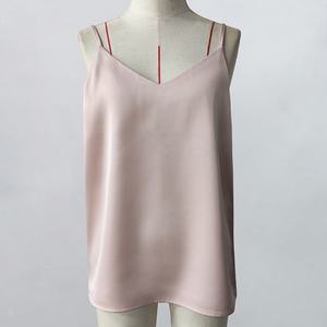 Débardeur en satin personnalisé pour femme, couleur unie, col en V, fin et léger, idéal pour l'été - Product Image 5