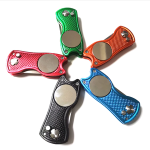 Herramienta Retráctil para Reparar Divots <span class=keywords><strong>de</strong></span> Golf, Portátil y Segura para el Bolsillo, <span class=keywords><strong>con</strong></span> Marcador <span class=keywords><strong>de</strong></span> Bola Magnético Extraíble - Product Image 5