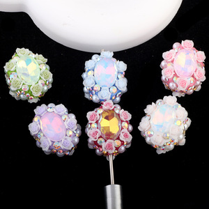 Contas de Cerâmica Macia com Flores Artificiais e Detalhes da Região Ocidental, Furo Reto, para DIY, Correntes de Celular, Chaveiros e Acessórios para Bolsas - Product Image 1