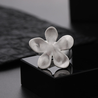 Bague ouverte ajustable pour femme, motif floral, en alliage de zinc, or et argent, bijou de mode pour le doigt