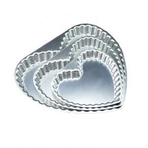 <span class=keywords><strong>Moule</strong></span> <span class=keywords><strong>à</strong></span> pizza en forme de cœur cannelé Bakest, antiadhésif, <span class=keywords><strong>fond</strong></span> fixe/<span class=keywords><strong>amovible</strong></span>, pour four, 6 pouces, <span class=keywords><strong>moule</strong></span> <span class=keywords><strong>à</strong></span> <span class=keywords><strong>tarte</strong></span> aux fruits - Product Image 3