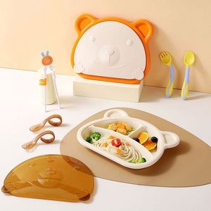 Assiette anti-chute pour enfants motif ours avec couvercle intégré, assiette repas bébé avec compartiments - Product Image 1