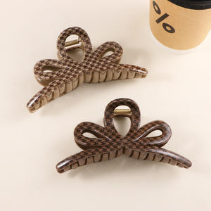 Pinza para el pelo KAKA Cloud grande con estampado de leopardo y pata de gallo, de plástico color café, 12 cm, a la moda, para mujer, para fiestas y uso diario - Product Image 2