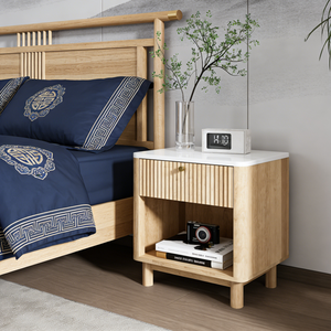 طاولة سرير عصرية بسطح رخامي أبيض ودرج مخدد، مع رف تخزين مفتوح لغرفة النوم - Product Image 4