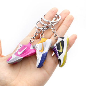 Porte-clés pendentif chaussure <span class=keywords><strong>Kobe</strong></span> 5 Series OEM/ODM, boîte mystère tendance, cadeaux et souvenirs pour étudiants - Product Image 1