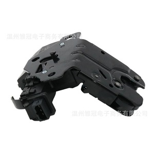 8P4 827 505 ตัวล็อคฝาท้ายรถยนต์ สำหรับ Volkswagen Audi สีดำ อะไหล่ทดแทนโลหะ - Product Image 1