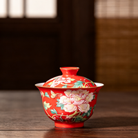 Set Gaiwan Porselen Merah Cina Premium yang Berwarna Cerah dengan Desain Bunga Peony Tradisional untuk Kemakmuran, 2-Piece Lid Bowl Kung Fu Tea Cup Food.