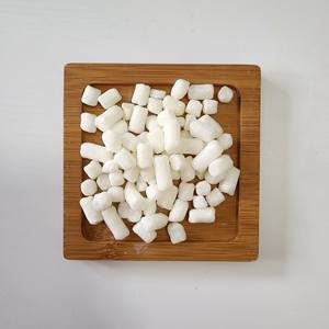 Base de savon biodégradable à faire fondre et à verser avec des options de couleur personnalisées en granulés ou en rouleaux - Product Image 6