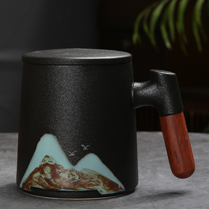 Mug en céramique avec poignée en bois imprimable avec logo, filtre à thé intégré, couleur personnalisée et motif de dessin animé pour les fêtes - Product Image 3