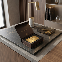 Boîte cadeau rigide magnétique de luxe personnalisée avec insert de précision pour carte de membre en or et emballage cadeau haut de gamme