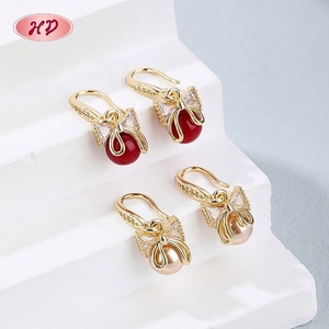 Pendientes de Aro con Lazo de Perlas, Chapados en Oro de 18K, Latón con Circonita, Joyería Vintage Unisex - Product Image 2